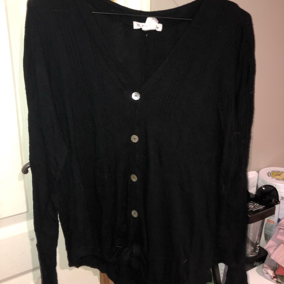 Lightly Worn Clothing - Picture 1 of 5